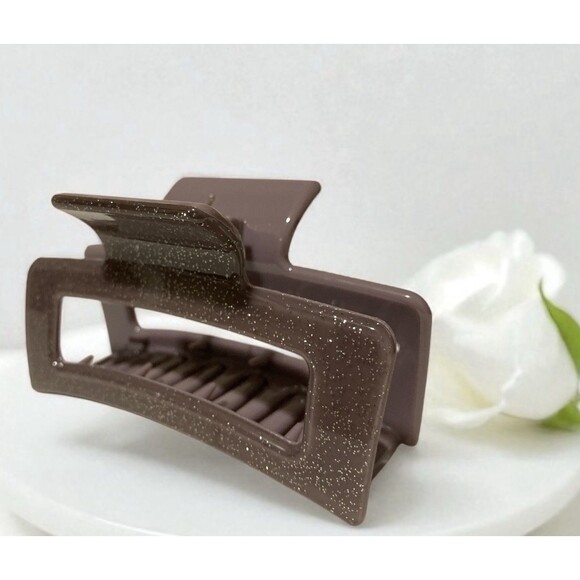 6 Hair Claw Clips Multi-Colored Sparkle Set Red Pink White lilac Tan - Picture 5 of 6